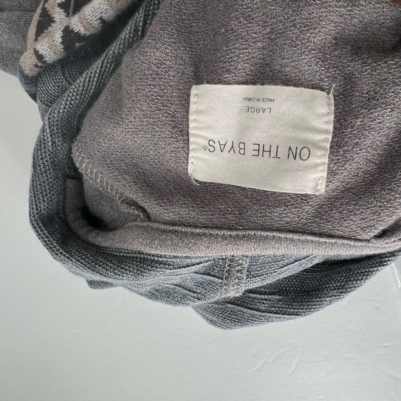 On the Bays Grey Azteca Hoodie Vintage Large - Picture 4 of 4